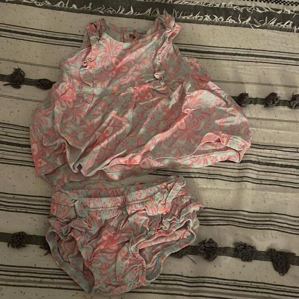 Cute matching set for baby girl